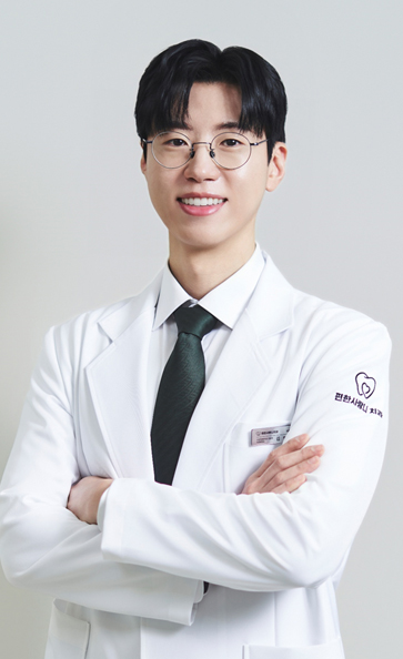 서울온건치과 의료진 김병수 대표원장