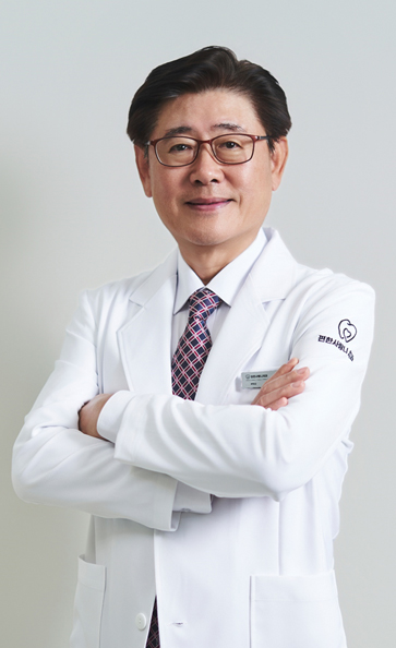 서울온건치과 의료진 김정권 부원장